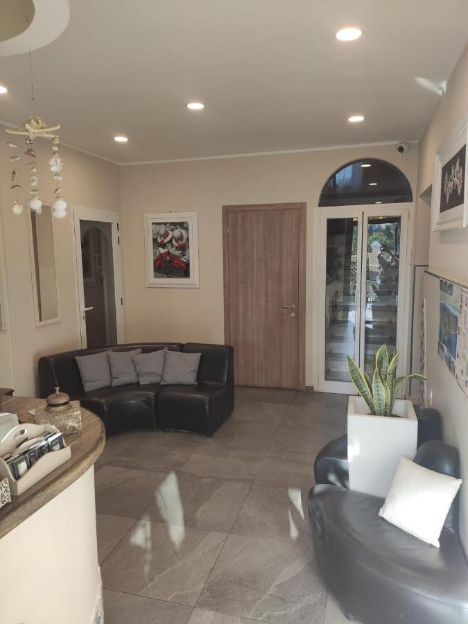 Albergo Torino Albenga Exteriör bild